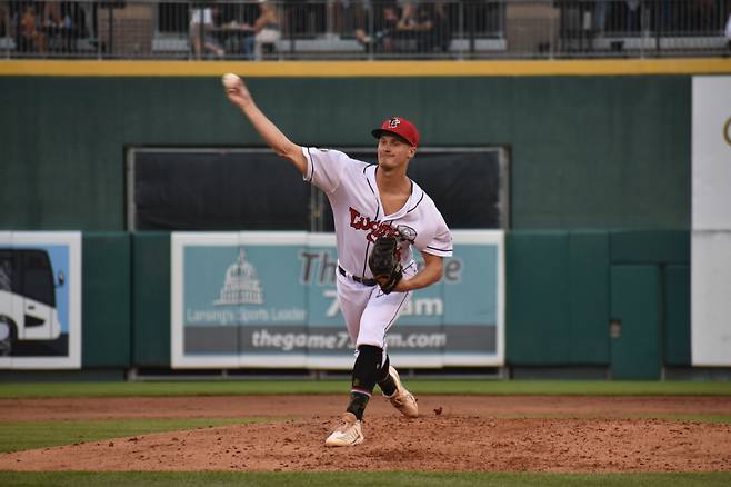 한화 '단돈 1억' 초저점 매수 성공 한번 더?…'마이너만 565⅓이닝' 성공 굶주린 외국인 또 왔다