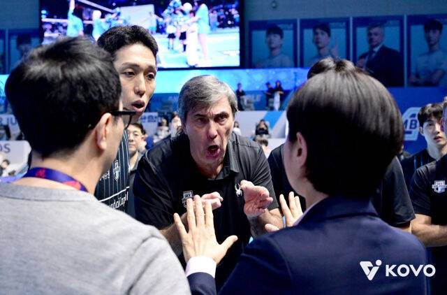 5세트 14-13서 나온 레오 서브 인·아웃 논란...현대캐피탈 블랑 감독의 분노 “우리가 진정한 승자다” [MD인천]