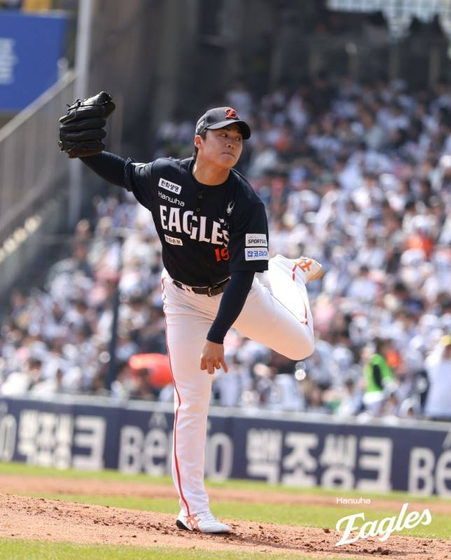 '와' 한화 대박, 아시아쿼터 진짜 잘 뽑았다! '2연승→3연패→2연승' 다시 살아났다, 잠실벌 위닝시리즈 확보 [잠실 현장리뷰]