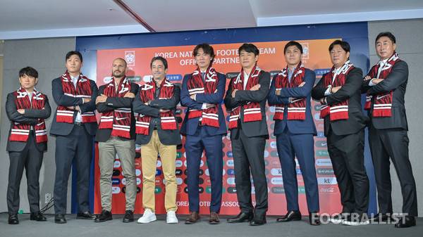 홍명보호 수석코치, 외국 매체와 인터뷰에서