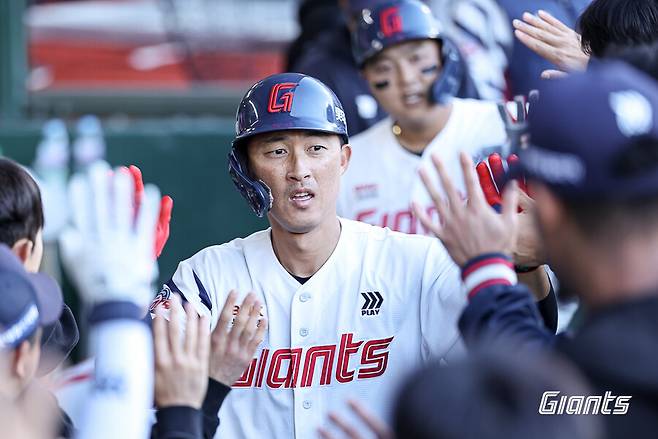 157-158km 원·투 펀치 다 박살이라니…시범경기 1위는 봄데였나? 롯데, 속절없는 패패패패패패 [사직 게임노트]