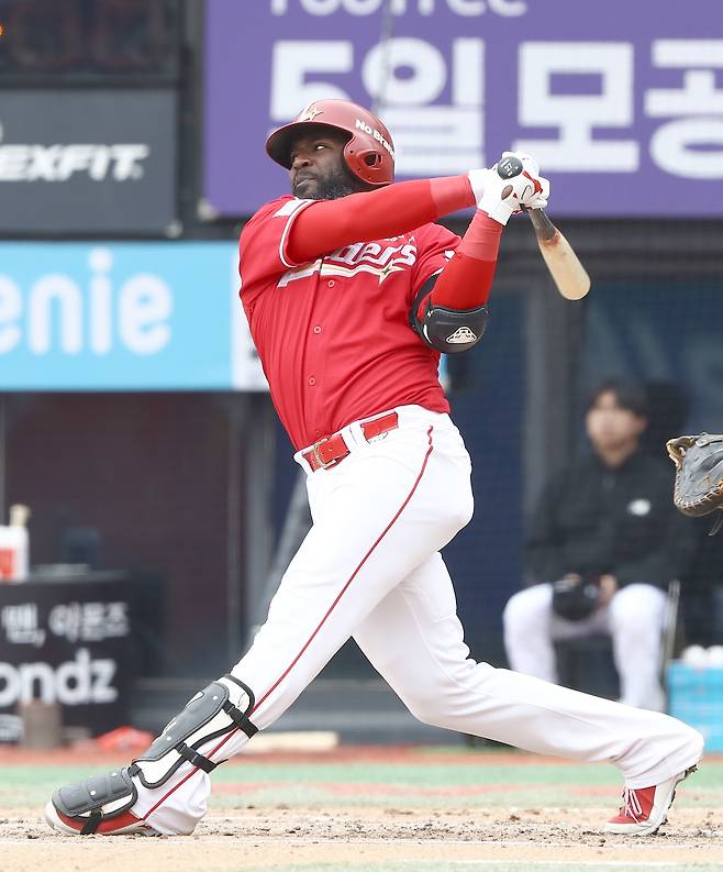 1983년생 최형우는 홈런, 1985년생 강민호는 4타점 ‘맹폭’…삼성, 연이틀 KT 제압하고 파죽의 4연승 질주