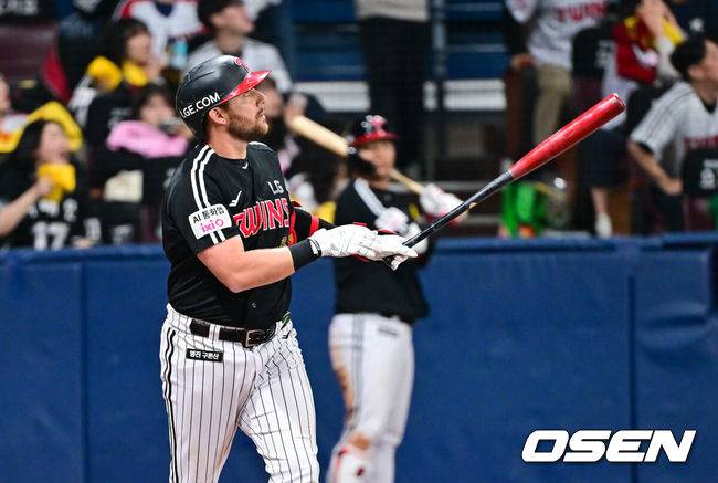 ”미국이면 빈볼 맞았을거다” 4안타 2홈런 맹활약 오스틴, 왜 9회 빠던을 했을까 [오!쎈 고척]