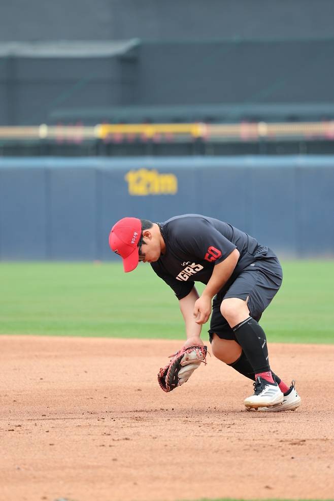 '프로 미지명→KIA 육성선수 입단' 마침내 기회 받은 2001년생 내야수…1군 데뷔전 어땠나 [광주 현장]