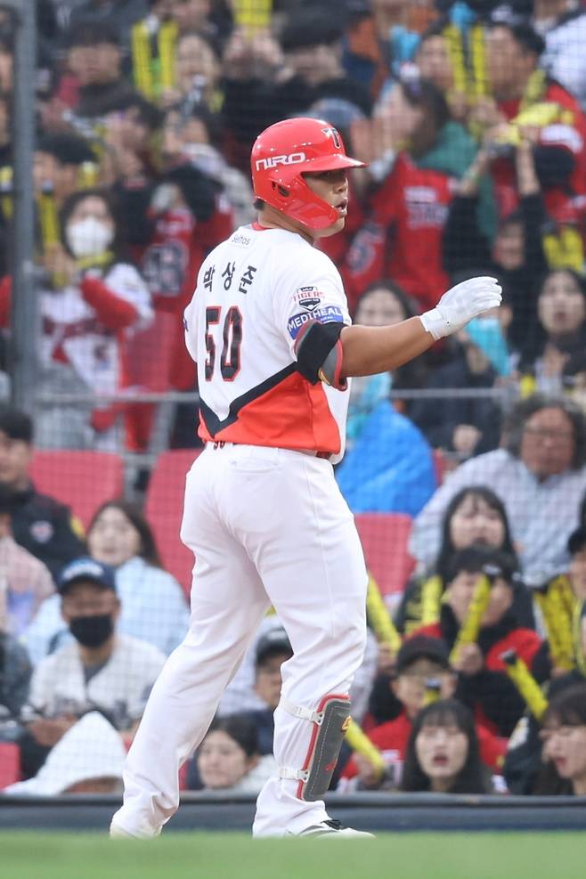 '프로 미지명→KIA 육성선수 입단' 마침내 기회 받은 2001년생 내야수…1군 데뷔전 어땠나 [광주 현장]