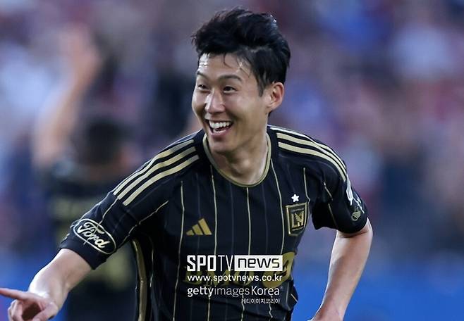 홍명보가 제대로 못 쓴거 맞았네...손흥민, 19분 만에 4도움 작렬→LAFC에서는 훨훨 (전반 종료)