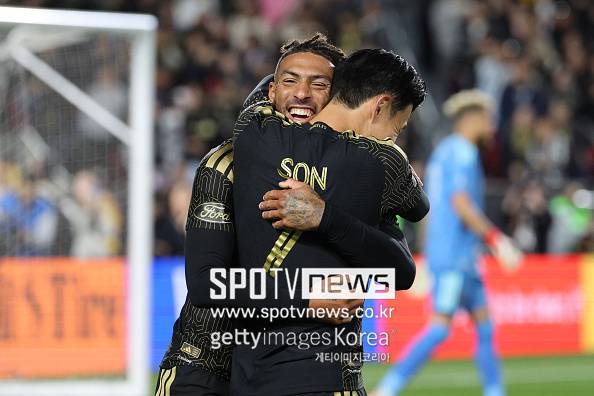 홍명보가 제대로 못 쓴거 맞았네...손흥민, 19분 만에 4도움 작렬→LAFC에서는 훨훨 (전반 종료)