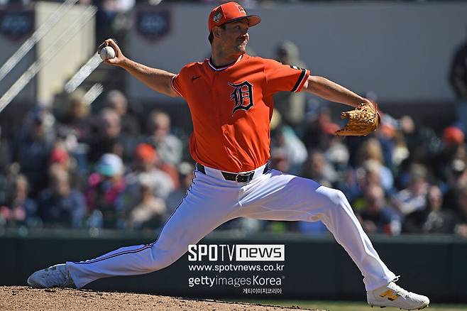 기록원도 ‘너 자격 없어’ KBO 최강 직구의 굴욕… 140m 초대형 만루포 맞았다, 나갈 때마다 실점이라니