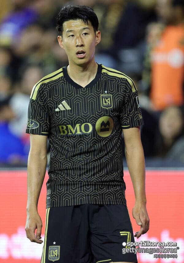 '쏘니는 여기까지입니다' 손흥민, 5골 관여 '멱살 맹활약'→챔피언스컵 대비해 '교체 아웃'...LAFC는 5-0 대승 중 (후반 진행 중)