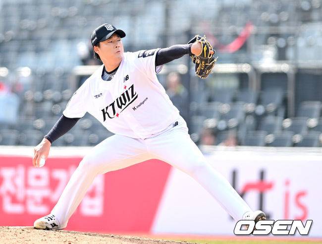 롯데서 온 트레이드 복덩이 결승타 폭발! KT, '좌타 9명' 삼성 잡고 2연패 끊었다…‘1선발 같은 2선발’ 보쉴리 첫 QS→2연승 [수원 리뷰]