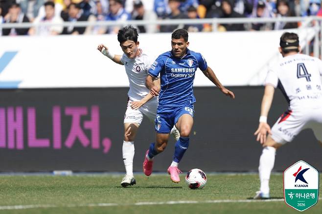 이정효의 수원, 연승행진 마감...'엄청난 에너지' 충북청주와 0-0 무승부 '2위 유지'[현장 리뷰]