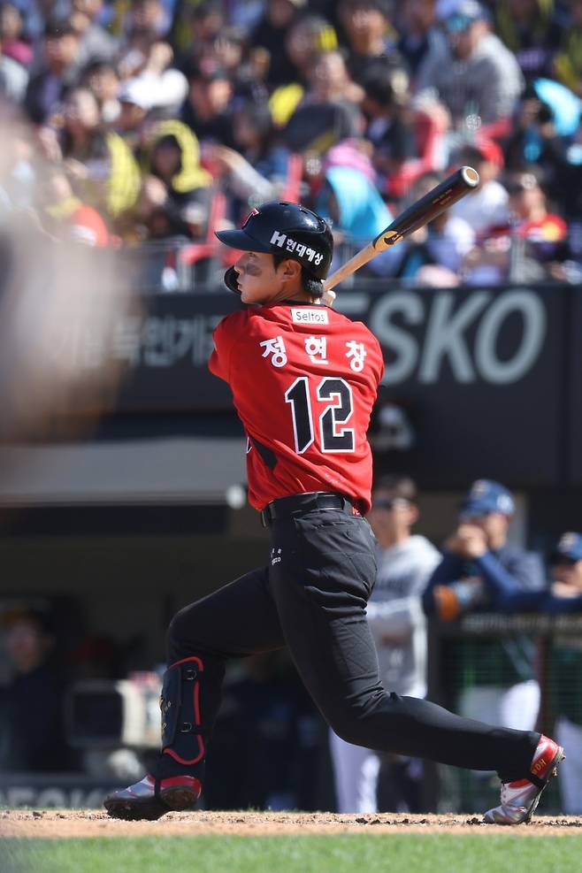 그럼에도 KIA '매진-매진-매진'→끓어오르는 팬 성원, 승리로 화답했다…'4연패 끝' 이범호 감독