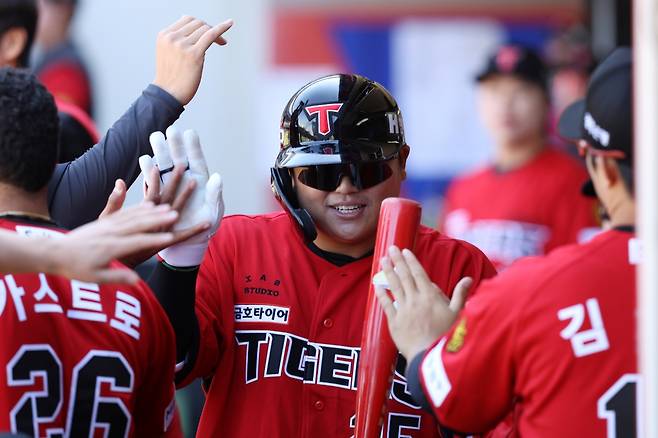 그럼에도 KIA '매진-매진-매진'→끓어오르는 팬 성원, 승리로 화답했다…'4연패 끝' 이범호 감독