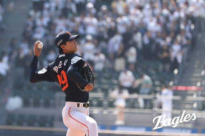 이게 커쇼야 황준서야… 잠실벌 당황시킨 KKKKKKK 호투, 최고 유망주 알 깨고 나오나