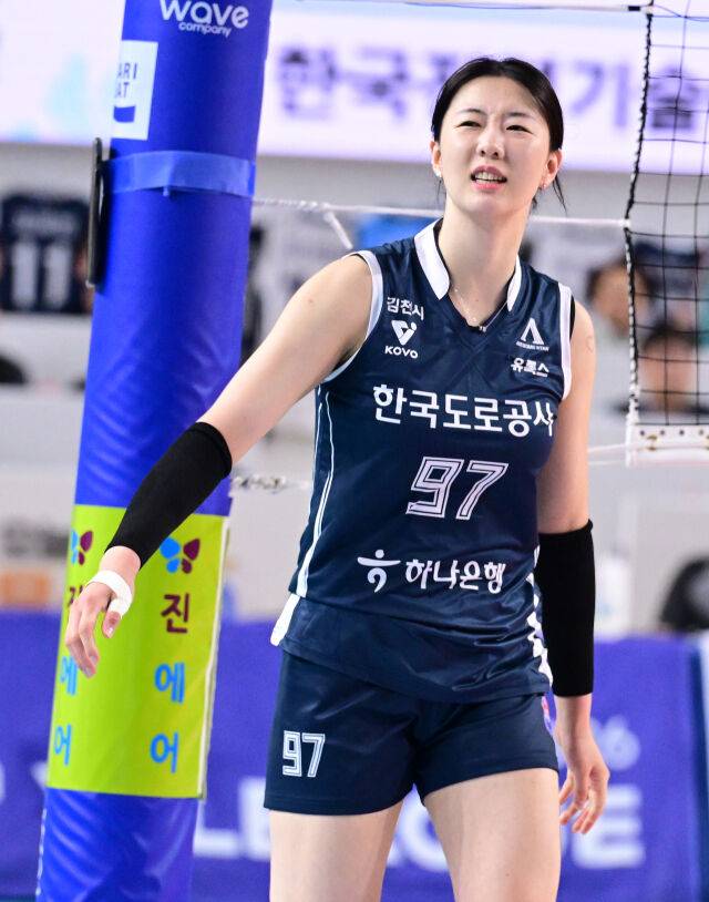 '1위의 자멸' 한국도로공사, 사람을 버리고 얻은 것은 전패뿐이었다 [유진형의 현장 1mm]