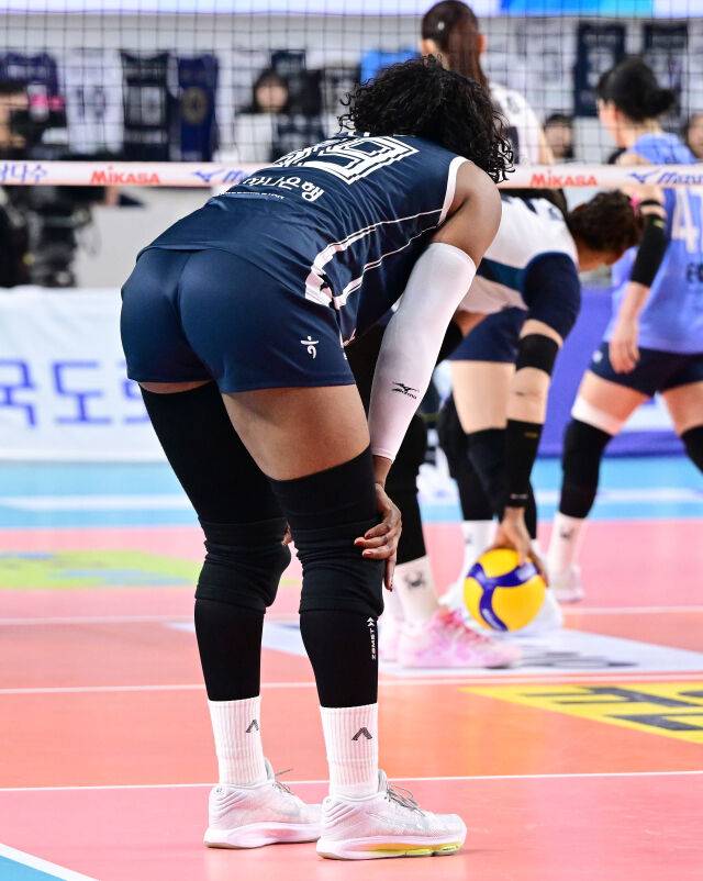 '1위의 자멸' 한국도로공사, 사람을 버리고 얻은 것은 전패뿐이었다 [유진형의 현장 1mm]