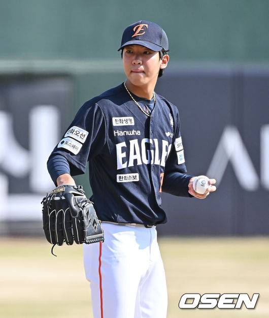 '타자가 방망이 던지며 탄식!' 황준서, 왜 2군에 있었지? 시즌 첫 등판 4⅓이닝 KKKKKKK 씩씩투 [오!쎈 잠실]