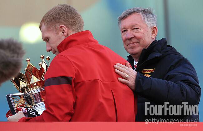‘맨유 왕조의 보스’ 퍼거슨이 꼽은 최고의 제자는?… 호날두·루니 아닌 ‘의외의 이름’→“완벽한 선수였다”