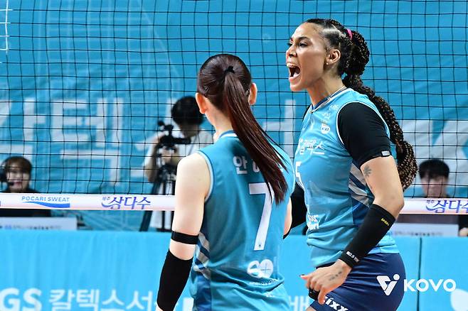 '내 딸 자랑스러워 죽겠네!' MVP 엄마는 시아나 얘기에 목청 더 커졌다 [MHN 현장]