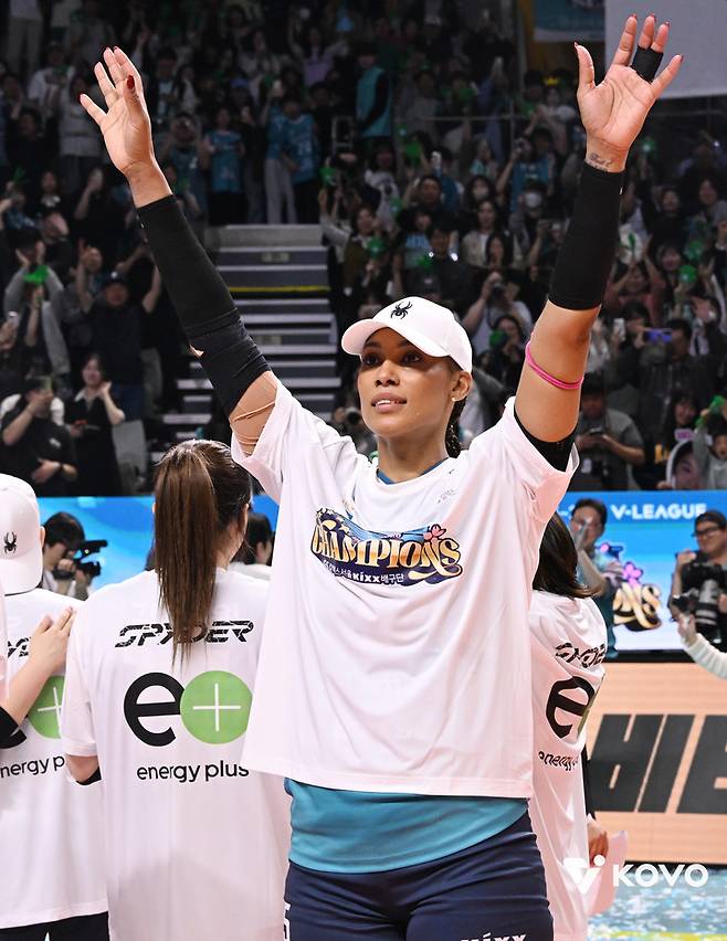 '내 딸 자랑스러워 죽겠네!' MVP 엄마는 시아나 얘기에 목청 더 커졌다 [MHN 현장]