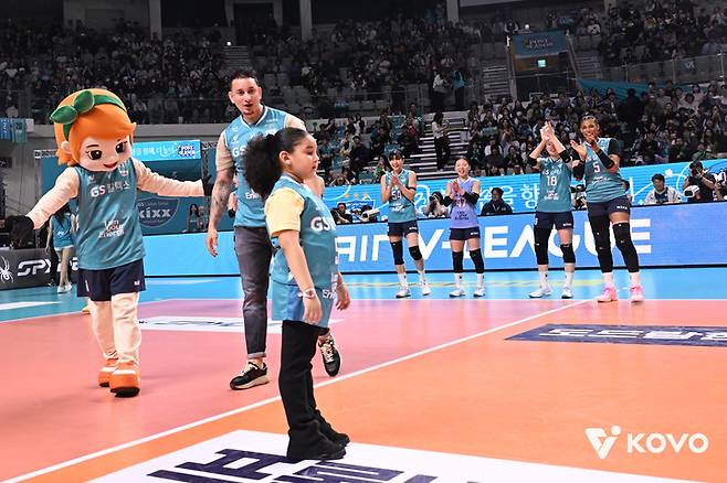 '내 딸 자랑스러워 죽겠네!' MVP 엄마는 시아나 얘기에 목청 더 커졌다 [MHN 현장]