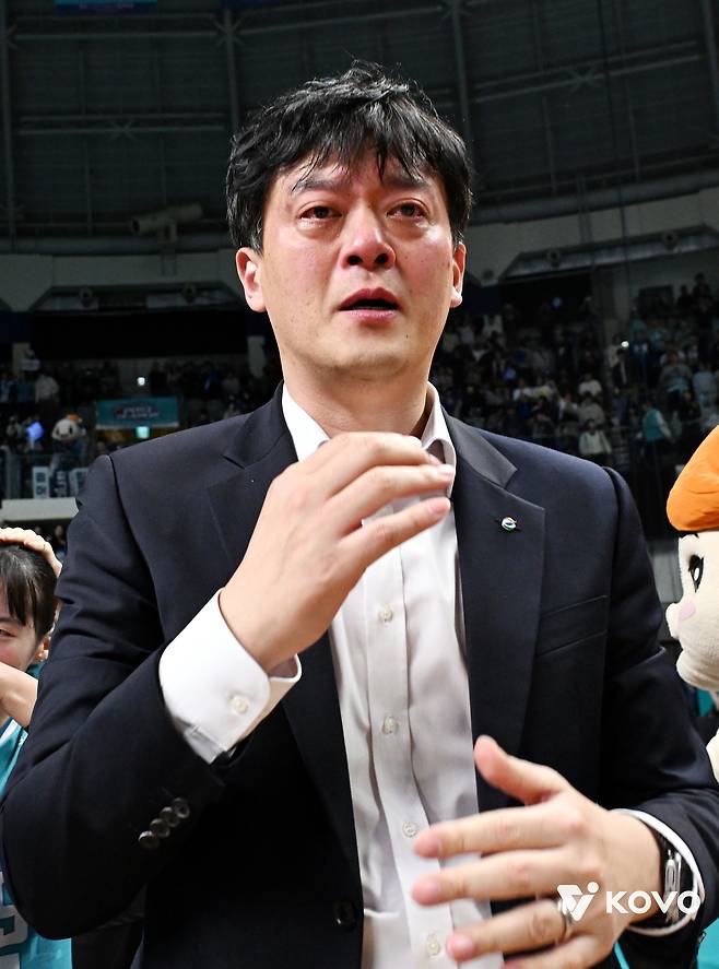 “난 형편없는 감독이었다”… 아니, GS칼텍스의 6전 전승 무결점 우승은 이영택 감독·각본, 실바 주연의 ‘명장 비긴즈’ 영화 한 편이었다 [남정훈의 오버 더 네트]