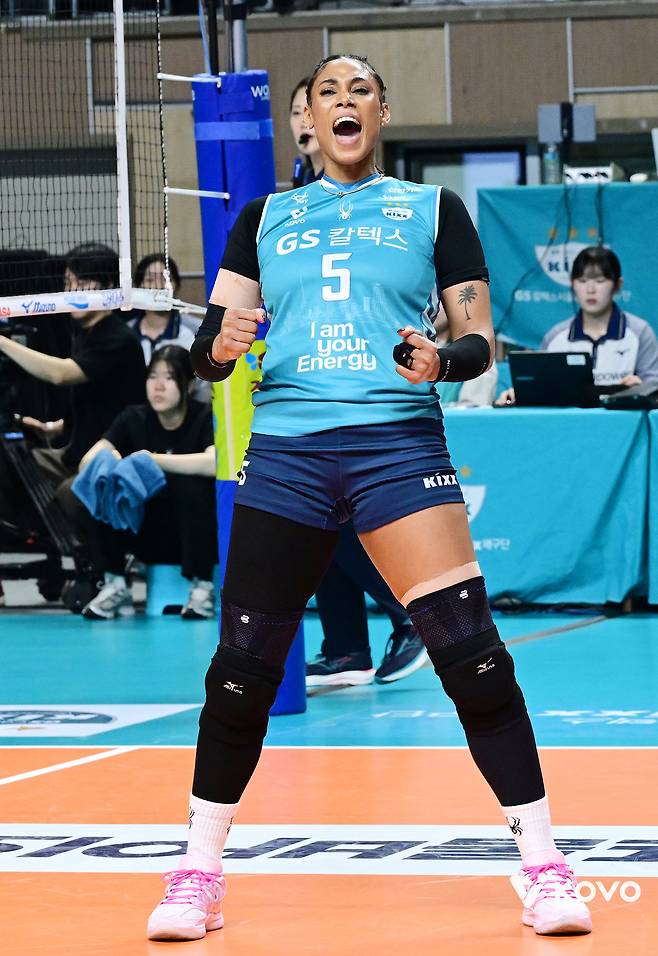 “난 형편없는 감독이었다”… 아니, GS칼텍스의 6전 전승 무결점 우승은 이영택 감독·각본, 실바 주연의 ‘명장 비긴즈’ 영화 한 편이었다 [남정훈의 오버 더 네트]