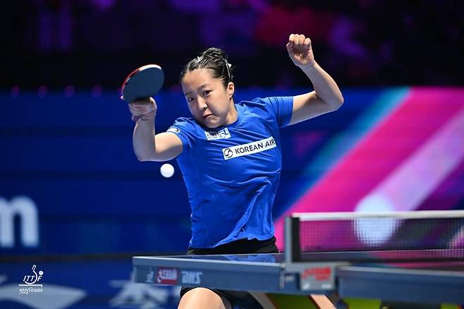 '한국 女 선수 최초' 신유빈, 3대 메이저 대회 월드컵 메달…세계 3위 꺾었지만 2위에는 석패