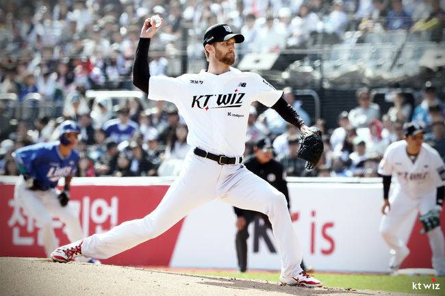 ‘세상에 이런 일이’ 미국서 11년 야구했는데, 좌좌좌좌좌좌좌좌좌 난생 처음 봤다 “한국 1~9번 쉬어갈 타선 없어, 공부 중이다”