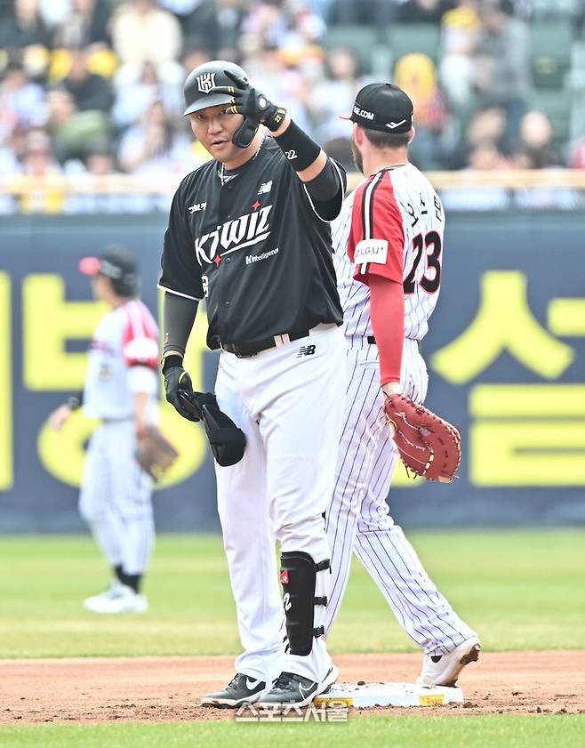“너 없으면 어쩔 뻔…이 맛에 야구 본다” 개막 열흘, 각 구단 흥행 불붙인 선수 10