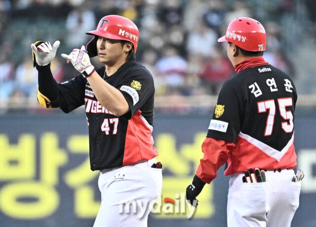 개막전 못 나갔던 호주 유격수가 KIA 1위라니…김도영·나성범·김선빈·카스트로·김호령 안 터지니 막막하네
