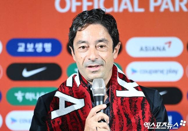 '홍명보 바지 감독론' 무너졌다, 아로소 코치 인터뷰 전격 삭제 조치…오역으로 인한 해프닝 종결