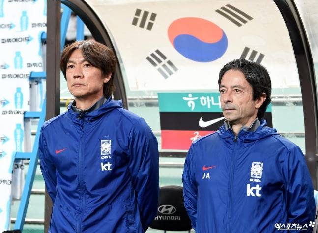 '홍명보 바지 감독론' 무너졌다, 아로소 코치 인터뷰 전격 삭제 조치…오역으로 인한 해프닝 종결