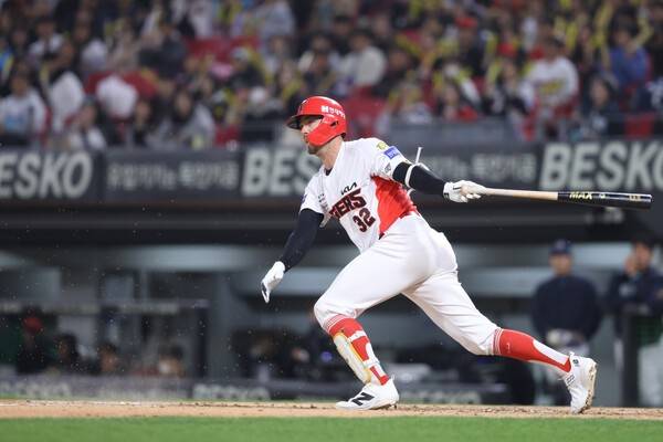 '왜 데려왔냐→잘 모셔 왔네' KIA 호주 내야수 평가 급반전? 팀 타선 '유일무이' 존재라니, 박찬호 공백 지워낼까