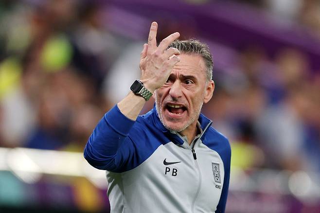 대반전! '韓 16강 주역' 벤투, 월드컵 이끈다…홍명보 감독에게 패한 뒤 경질된 가나 감독 후임으로 '급부상'→