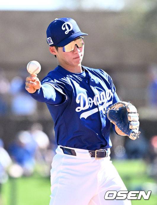 예상보다 심각한 베츠 부상…미안하지만 김혜성에게는 기회다...7일 토론토전 9번 유격수 선발 출장
