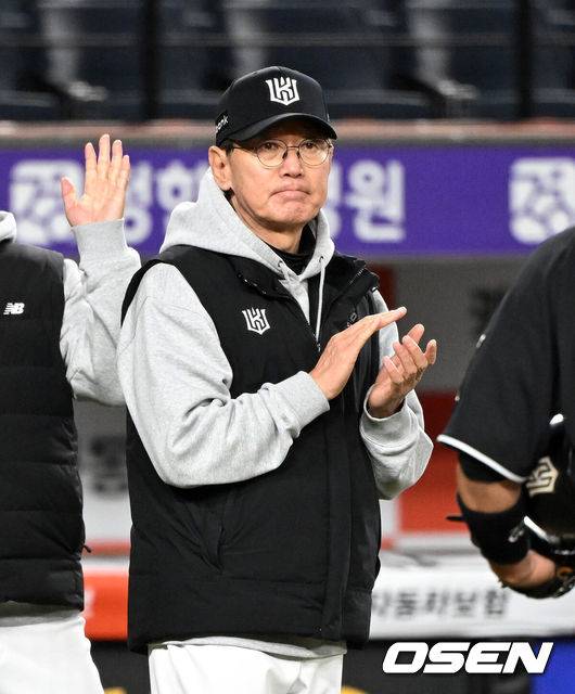 KIA가 외면한 ‘이 선수’, 왜 타율 5푼에도 극찬 받나…36세 포수 타격 부활+도루 억제까지 “박해민 정도는 돼야 뛴다”