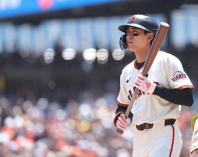 마지막 타석에서 안타친 이정후, 3경기 만에 안타 생산, ‘타율 0.162’…SF, 필라델피아에 4-6 역전패, 4연패 수렁