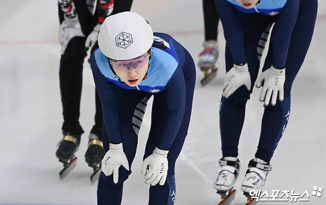 '올림픽 은퇴 선언' 최민정, 국가대표 1차 선발전 女 1500m 3위…초신성 김민지 '우승'+35세 노아름 준우승