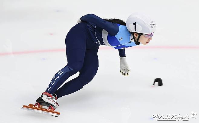 '올림픽 은퇴 선언' 최민정, 국가대표 1차 선발전 女 1500m 3위…초신성 김민지 '우승'+35세 노아름 준우승