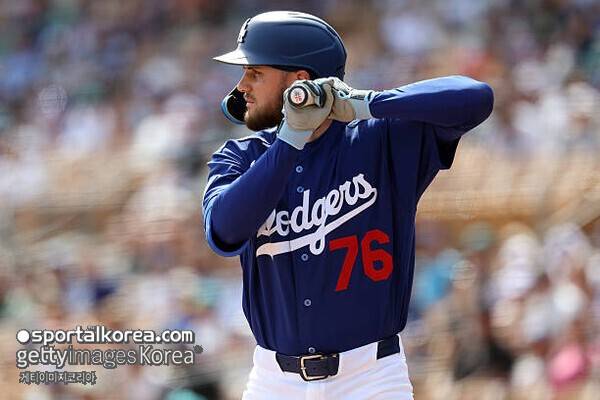 '첫 경기 홈런→21타수 1안타' 김혜성 밀어냈던 유망주 다시 부진 빠졌다…베츠 돌아오면 마이너로 밀려날까