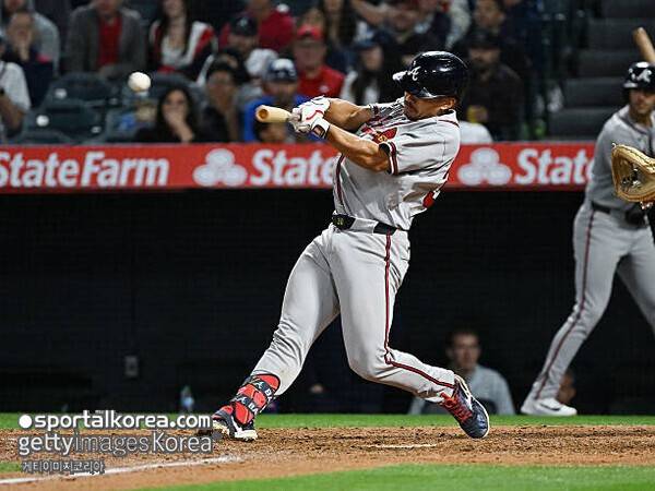 이런 선수가 김혜성 바로 위에 있었다니…벌써 시즌 5호포→MLB 1위 등극, '25 NL 신인왕' 펄펄 난다