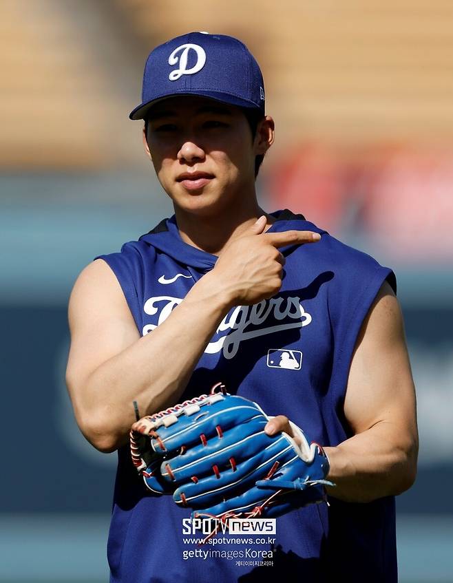 진짜 김혜성 없으면 어쩔 뻔, 22분 전 긴급 투입→2루타로 팀 첫 안타→선취점…다저스, 토론토 잡고 5연승