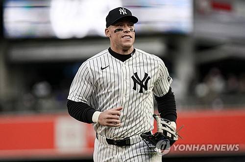 '제2의 오타니' 일본서 또 터졌다…16세 고교생 이도류 고모다, 151km 강속구+140m 홈런 괴력→MLB 10개 구단 몰렸다