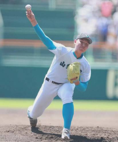 '제2의 오타니' 일본서 또 터졌다…16세 고교생 이도류 고모다, 151km 강속구+140m 홈런 괴력→MLB 10개 구단 몰렸다