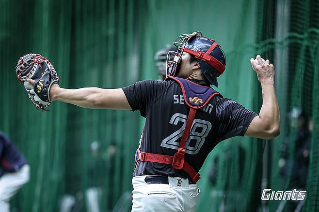 '홈런 1위' 노진혁이 사라졌다...'7연패' 롯데 라인업 전격 변화→유강남도 벤치서 시작한다...김민성·손성빈 출격 [부산 현장]