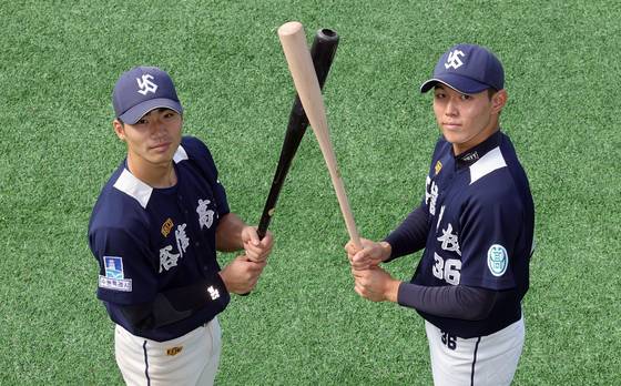 유신고 감독도 예상 못 했다…오재원·이강민·신재인 동기동창 삼총사 '돌풍'