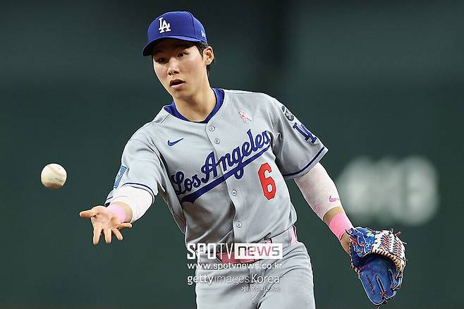 무책임한 로버츠? “김혜성 치는 것 못 봤다”더니… 이러니 번트 지시에 선발 제외했나, 김혜성이 대단하다