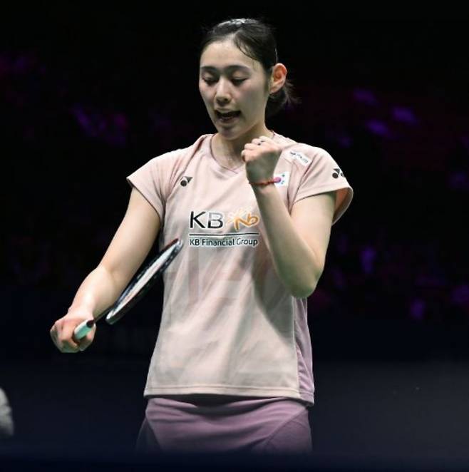 안세영 어떻게 이기나? 천위페이 '기권' 이어 '세계 5위' 중국 스타, 한국 넘버3에 역전패…