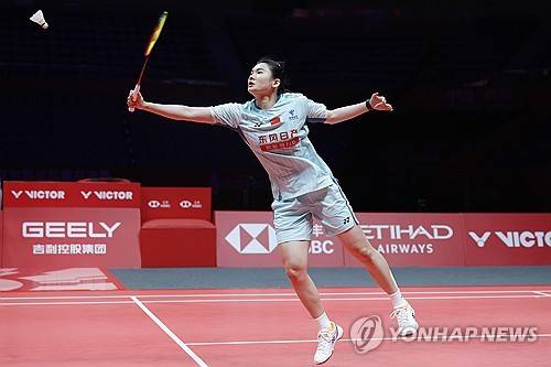 안세영 어떻게 이기나? 천위페이 '기권' 이어 '세계 5위' 중국 스타, 한국 넘버3에 역전패…